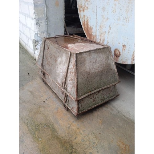 Cutie metalică pentru soluție 1200x800x500 mm folosita