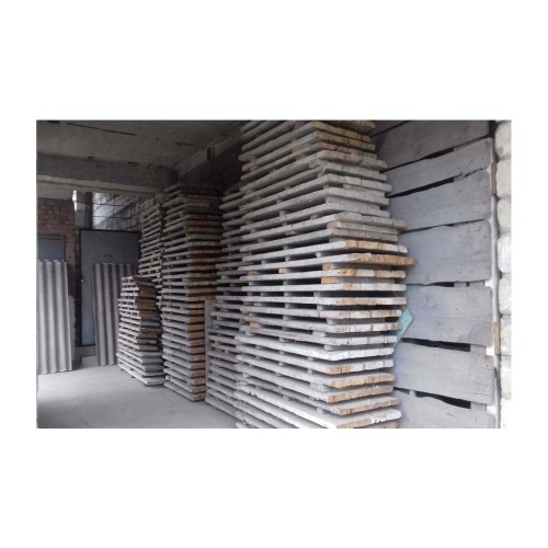 Panouri mici de cofraj din lemn folosit