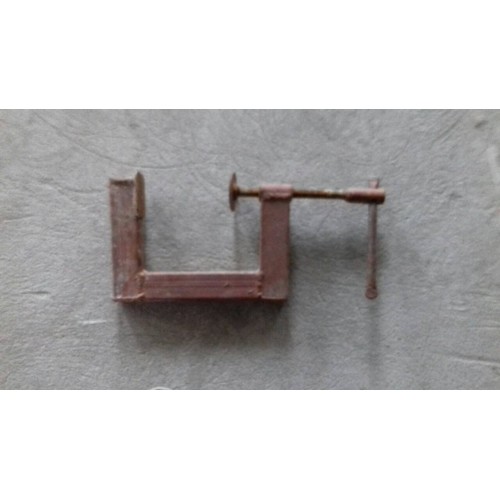 Clemă mică H=250mm folosit