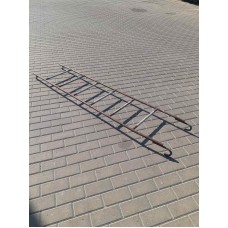 Scara metalică de șantier pentru schele cu cleme. H=2,0, d=20, cu două cârlige